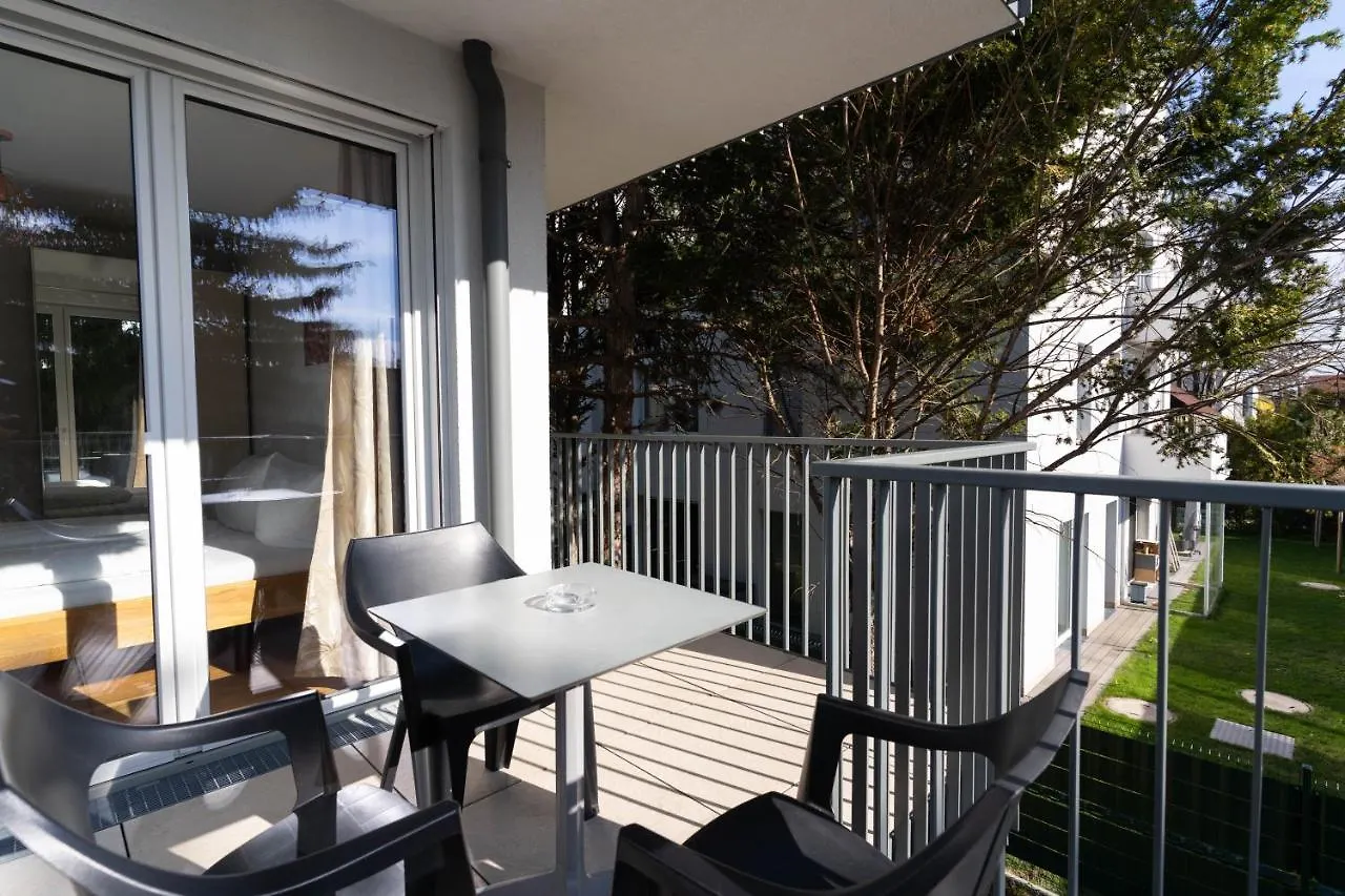 Luxurious Apartment With Big Balcony Near City Center Вена
